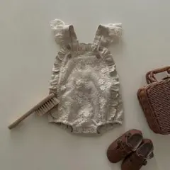 【韓国子供服 / 新品未使用】 花柄 フリルサロペット