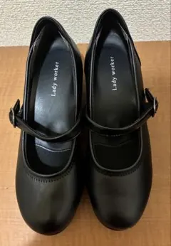 Lady worker ブラック ストラップパンプスのサムネイル