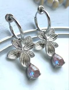 サフィレット ペアシェイプ ローズカット 花 ステンレス フープ ピアス 