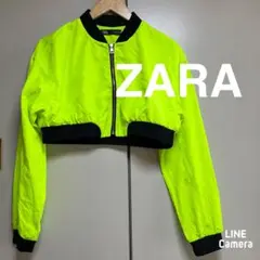 ZARA 蛍光色ショート丈ジャケット