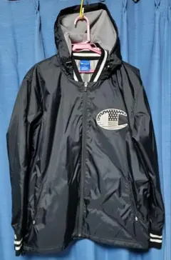 【美品】Champion スタジャン 黒 アメリカ国旗デザイン モノクロ L