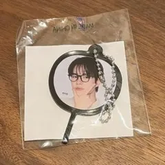 treasure ジェヒョク　ミニうちわキーホルダー