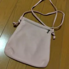 気まぐれセール❗BREE ブリー ショルダーバッグ❗ショルダーポーチ サコッシュのサムネイル