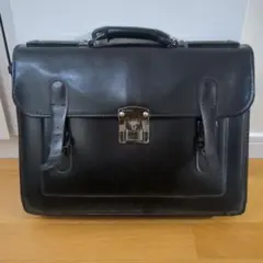 Item thumbnail for item ccb76dec-3d68-424a-96b6-c61f984465e3