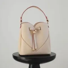 Vis ハートカットバックのサムネイル