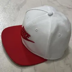 NIKE ナイキ ホワイト×レッド 白赤 ロゴ ベースボールキャップ 帽子
