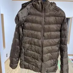 UNIQLO ウルトラライトダウン　フード付き　Mサイズ