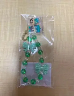 フルーツジッパー 櫻井優衣　ハンドストラップ　クレヨンしんちゃん