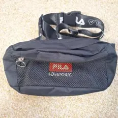 LOVETOXIC × FILA ボディバッグ