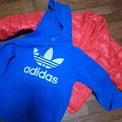 adidasダウンとパーカー