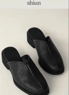 Shiun シウン LEATHER SQUARE MULE - メルカリ