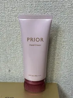 プリオール　おしろい美肌　ハンドクリーム　資生堂のサムネイル