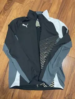 Puma トレーニングジャケット 黒/グレー