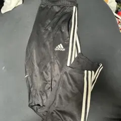 adidas 黒 ストライプジャージパンツ
