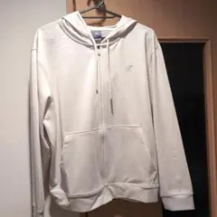 New Balance フルジップパーカー M クリーム色　ニューバランス