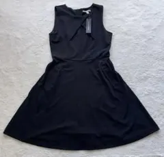 新品＊バナナリパブリック ワンピース黒 M