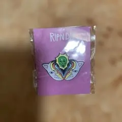 RIPNDIP Splitting Heads Pin ピンバッジ