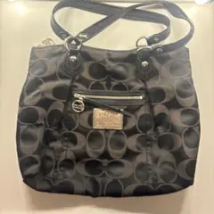 【COACH】シグネチャー トートバッグ ブラックのサムネイル