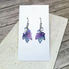 オーロラパープルブルーリーフと雫ピアス、イヤリング無料交換できます
