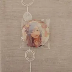 プロジェクトセカイ　グリッター缶バッジ　モモジャン　日野森雫