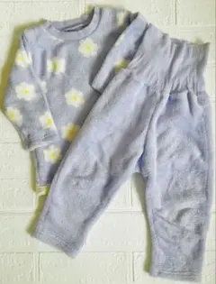 【80】薄紫色 花柄 フリースパジャマ 上下セット