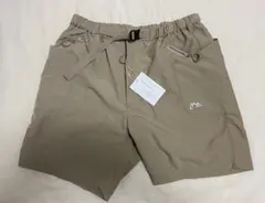 週末値下　CMF OUTDOOR GARMENT ナイロンパンツ　ベージュのサムネイル