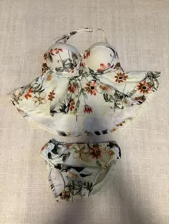 titivate 花柄　水着のサムネイル