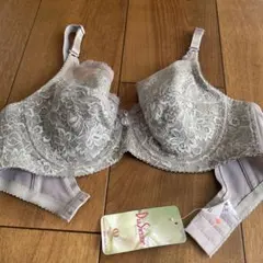ダイアナブラジャー タグ付新品未使用 - メルカリ