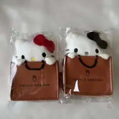 ハローキティ ユナイテイッドアローズ　チャーム赤黒セット