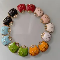 おすそ分けパーツ　猫ちゃんのお顔チャーム