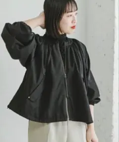 ITEMS URBANRESEARCH ノーカラーギャザーブルゾン