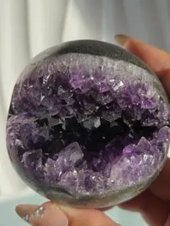 ウルグアイ産アメジスト笑口スフィア置物縦63.4×横62.6㎜（新品）