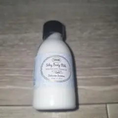 【新品】SABON シルキーミルクボディミルク ジャスミンのサムネイル