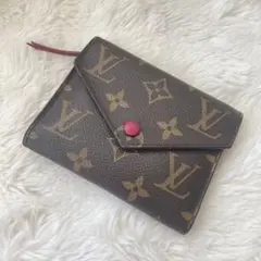 美品❣ヴィトン モノグラム ポルトフォイユ ヴィクトリーヌ フューシャ 財布 ポルトフォイユ・ヴィクトリーヌ モノグラム・リバース｜ルイ