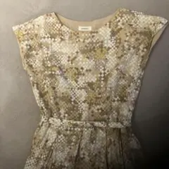 インゲボルグ　ドット模様フレアロングワンピース