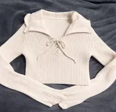 アイボリー クロップドセーター SHEIN