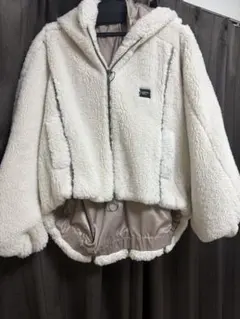 ayane ライトボアショートブルゾン