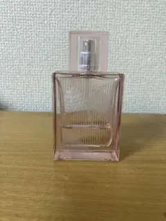 Burberry ブリットシアーオードトワレ 30mLのサムネイル