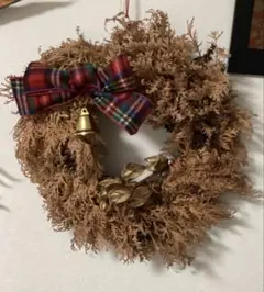 ドライヒバリース 中型 直径40cm 赤緑リボンとベル付き　ヒバ等天然素材