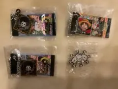 ウエハース　ピンバッジ　ワンピース