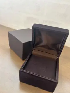 ほぼ未使用品✨高級感あり✨ダークブラウンのジュエリー収納ボックス(外箱付)