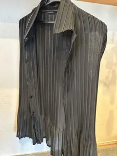 プリーツ長袖シャツ M〜Lサイズ