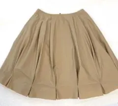 美品✨FOXEY ふんわりスカート ストレッチタフタのサムネイル
