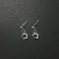 MARY QUANT ピアス