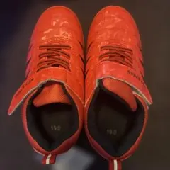 レッド スニーカー 19.0