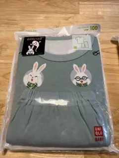 ユニクロ　パジャマ100㎝のサムネイル