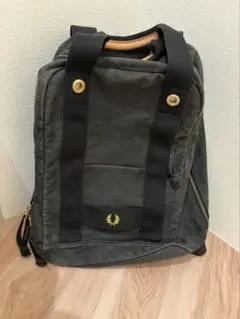 FRED-PERRY/Military Backpack リュック　黒金のサムネイル