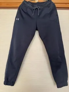 Under Armour ダークグレー スウェットパンツ
