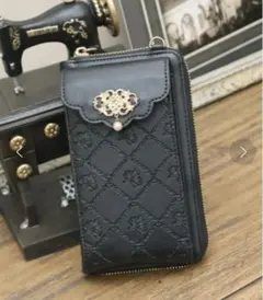 アクシーズファム ローズ型押しスマホポシェット 完売品