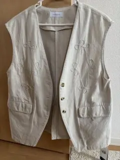 SIMPLICITÉ ベージュ刺繍ノースリーブベスト